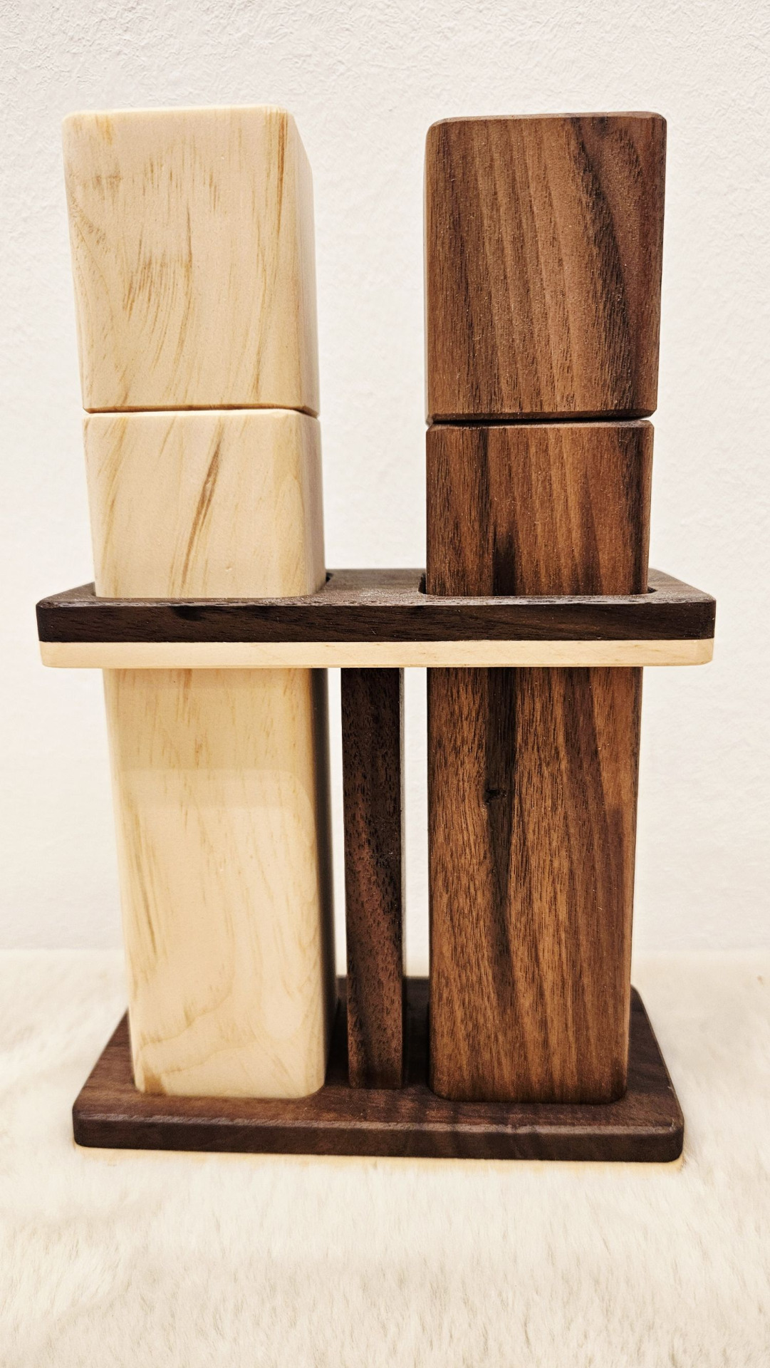 Gewürzmühlen aus Holz